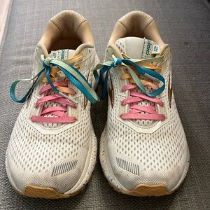 Brooks ghost 12 running shoes